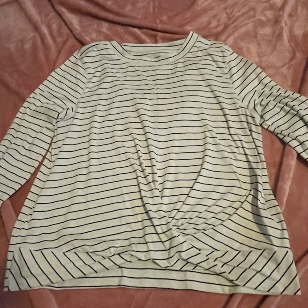 Old navy workout shirt